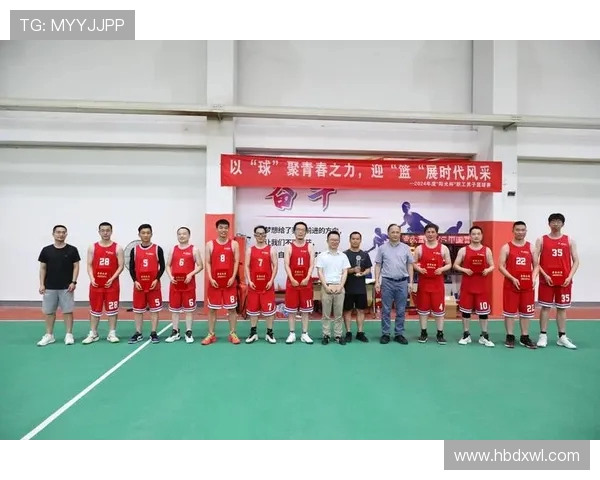 篮球竞技与文化的深度融合探析:从技巧训练到团队精神的全面发展 篮球竞技与文化的深度融合探析:从技巧训练到团队精神的全面发展