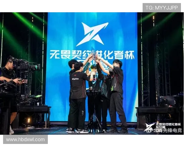 英雄联盟热议JDG团队协作引发争议与讨论的背后故事 英雄联盟热议JDG团队协作引发争议与讨论的背后故事